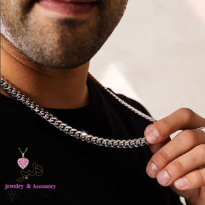 گردنبند کارتیه استیل مردانه نقره ای قفل کتابی